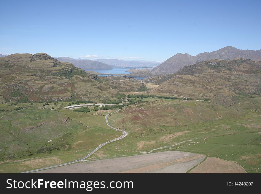 A look at lake Wanaka through the eyes of a bird