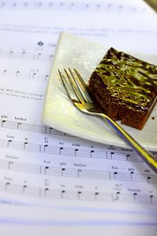 Brownie On The Paper Note Royalty Free Stock Photos Brownie On The Paper Note Royalty Free Stock Photos