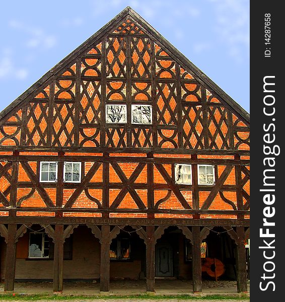 Brick and half-timbered house in Trutnowy