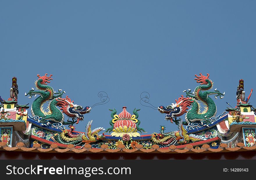 Dragon sculpture on temple's roof