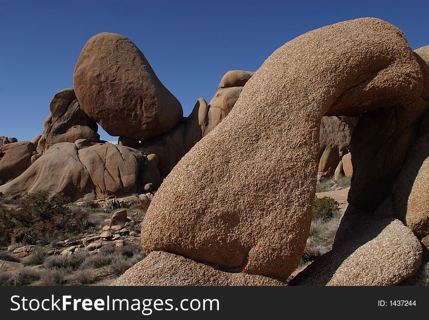 Unnamed arch in Joshua Tree National Park