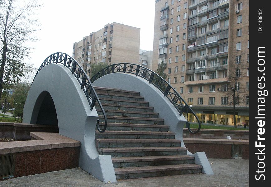 humpbacked foot bridge (Moscow, Russia)