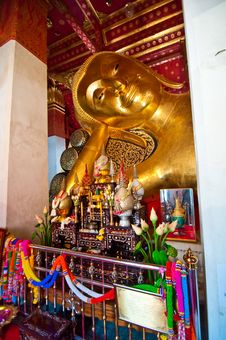 Reclining Buddha Royalty Free Stock Images Reclining Buddha Royalty Free Stock Images