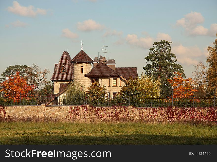 Luxury Cottage in forest. Real estate