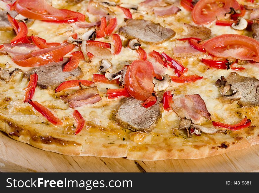 Close up up of fresh hot pizza