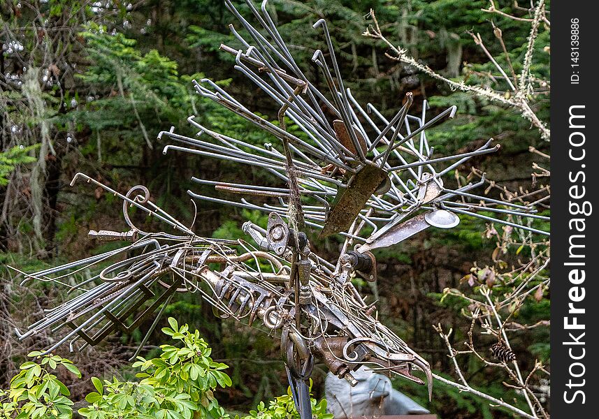 Large steel welded rods Bald Eagle done as art, statue. Large steel welded rods Bald Eagle done as art, statue