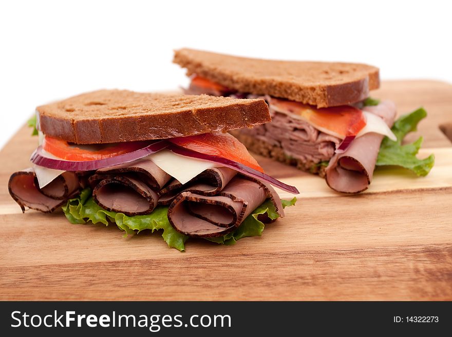 Roast beef sandwich cut in half