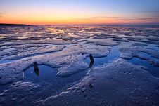 Reflection Of The Sunset In The Ocean Royalty Free Stock Photos
