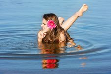Young Beautiful Woman In Water Royalty Free Stock Photos Young Beautiful Woman In Water Royalty Free Stock Photos