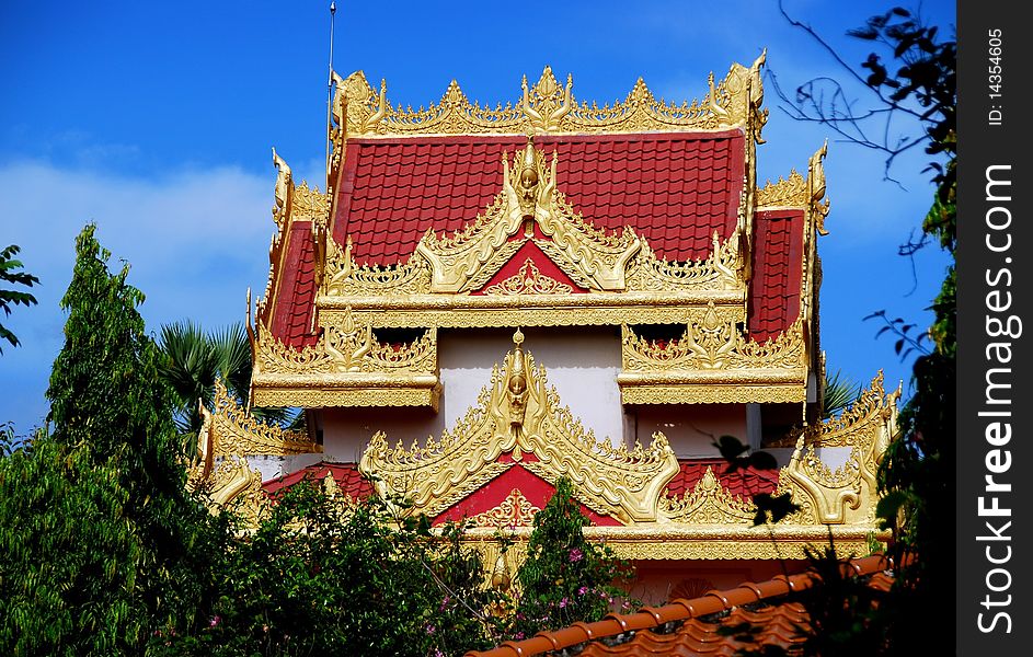 Georgetown, Malaysia: Great Hall at Burmese Temple