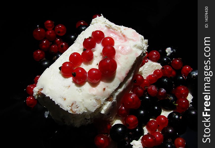 Ice cream with currant and heart symbol