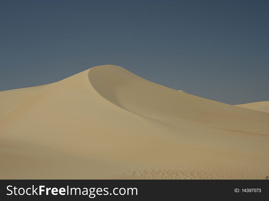 Sand dune in Egypth