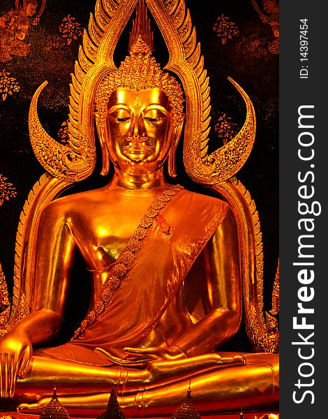 Golden Phra Buddha Sinnarat at Pitsanulok province in Thailand. Golden Phra Buddha Sinnarat at Pitsanulok province in Thailand