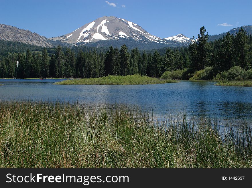 Lassen Peak and Manzanita Lake - Lassen Volcanic National Park