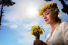 Woman With Dandelion Flowers Royalty Free Stock Photos Woman With Dandelion Flowers Royalty Free Stock Photos