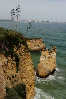 Steep Rocky Coast Royalty Free Stock Photography Steep Rocky Coast Royalty Free Stock Photography
