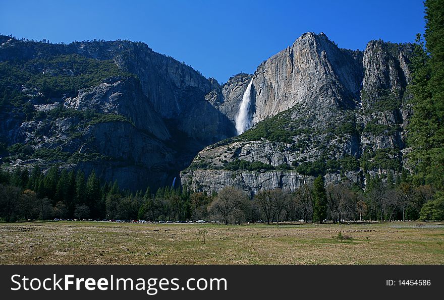 This is a picture of the Bridalveil Falls in the Yosemite Valley in California.