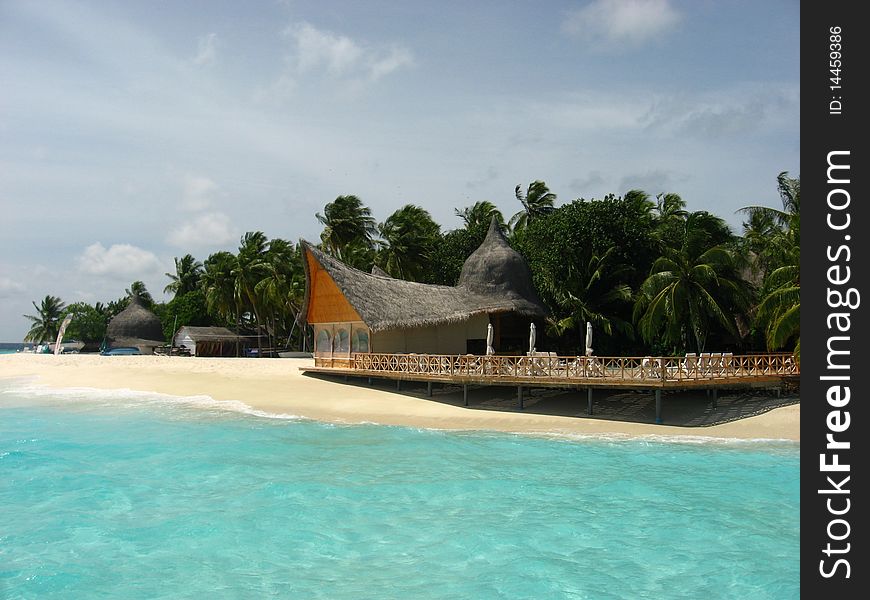 Very interesting houses on the Maldivian island. Very interesting houses on the Maldivian island