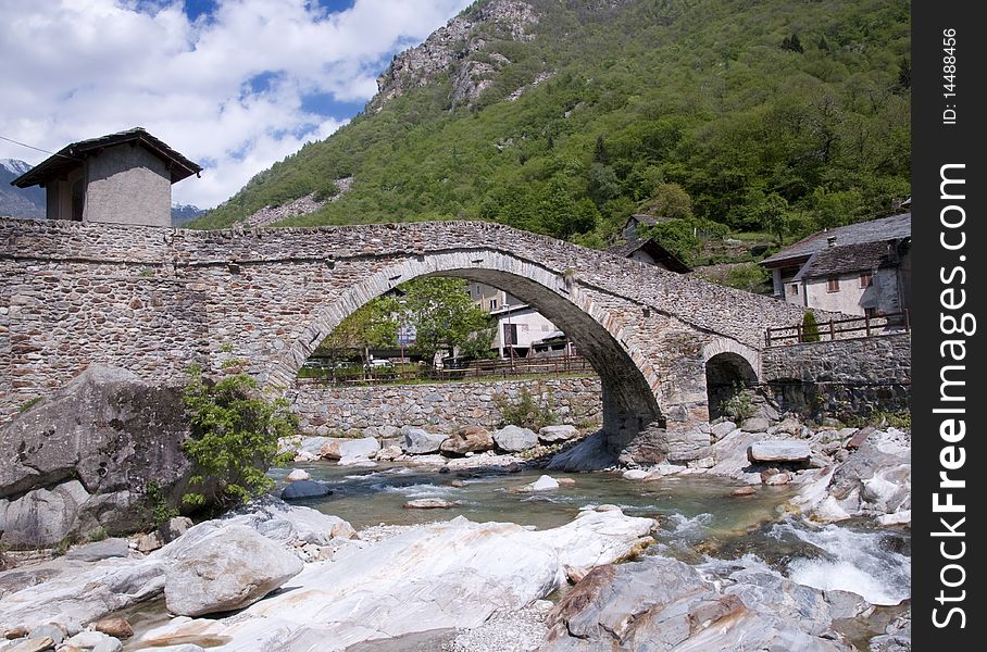 Picture of an old roman bridge in Aosta Valley