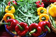 Yellow And Red Bell Pepper With Peas Stock Photography Yellow And Red Bell Pepper With Peas Stock Photography