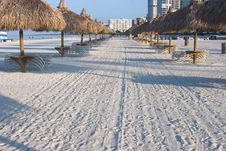 Tiki Huts On Beach Royalty Free Stock Images