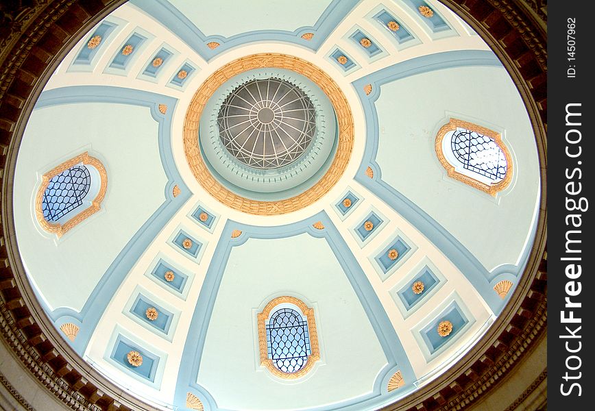 Beautiful dome roof located in the Parliament of Manitoba. Beautiful dome roof located in the Parliament of Manitoba