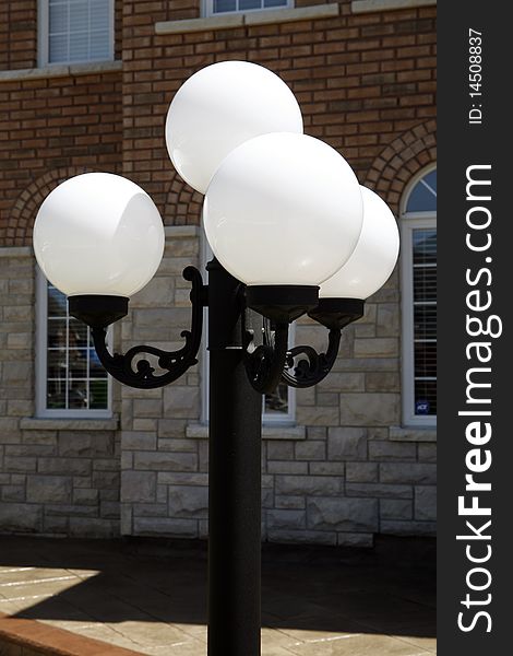 Outdoor light post with lights looks good
