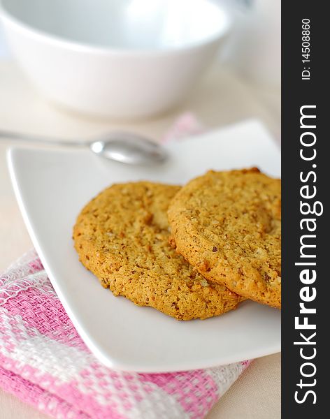 Delicious, wholemeal cookies for healthy breakfast or afternoon tea snack. Concepts such as food and beverage, diet and nutrition, and healthy lifestyle.