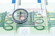 Currency And Compass Royalty Free Stock Images Currency And Compass Royalty Free Stock Images