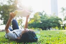 Asian Teenage Girls Are Lying Reading Books Stock Images Asian Teenage Girls Are Lying Reading Books Stock Images