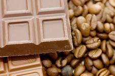 Background From Coffee Beans And Chocolate Royalty Free Stock Photos Background From Coffee Beans And Chocolate Royalty Free Stock Photos