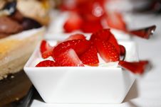 Fresh Strawberries With Whipped Cream Royalty Free Stock Image Fresh Strawberries With Whipped Cream Royalty Free Stock Image