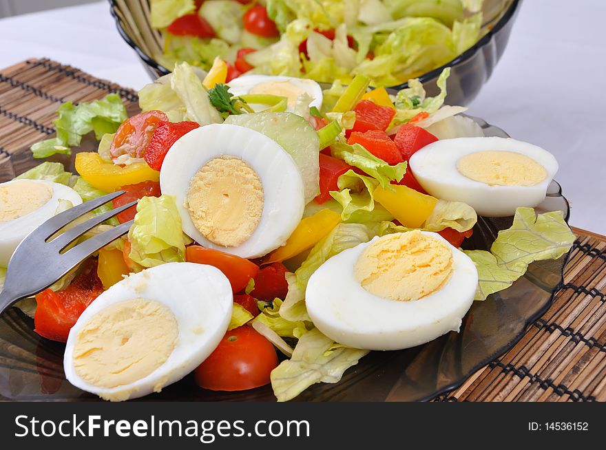 Fresh vegetable salad with eggs