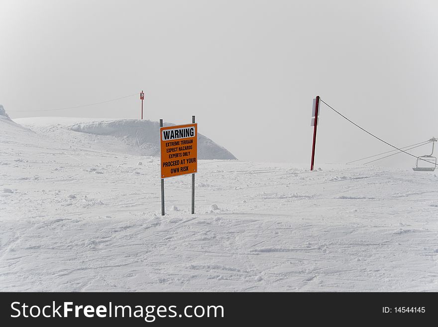 Dangerous area for ski experts