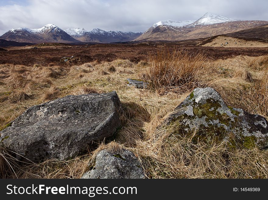 Rannoch Moore is a desolate marshy area between Bridge of Orchy and Glen Coe. Lakes, swamps, rocks and endless fields is what you will find here. Rannoch Moore is a desolate marshy area between Bridge of Orchy and Glen Coe. Lakes, swamps, rocks and endless fields is what you will find here.