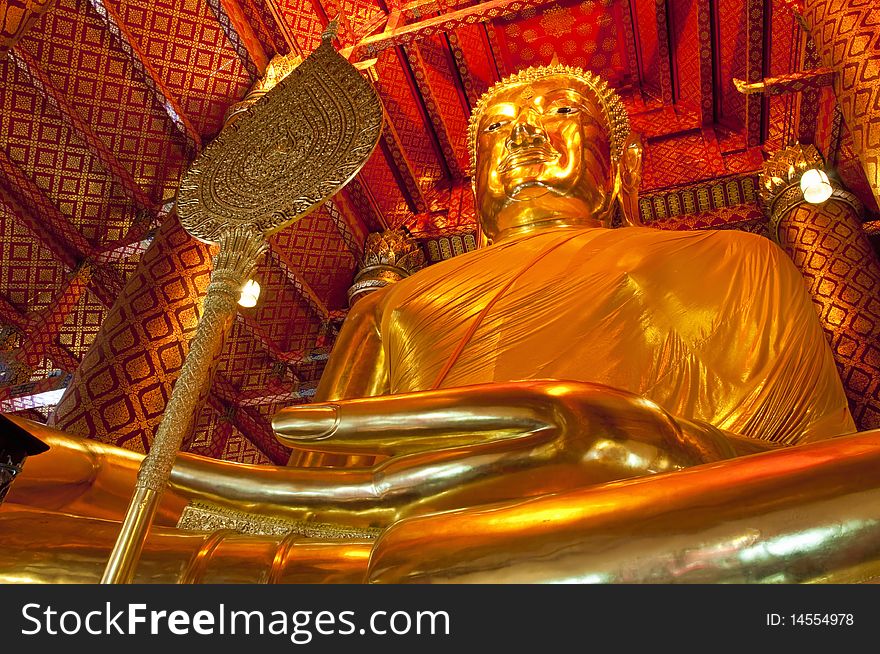 This is a statue of Buddha at Phananchoeng Temple, Ayudhya.