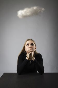 Free Young Woman Is Praying With Rosary Beads And Cloud Royalty Free Stock Photography - 145684687