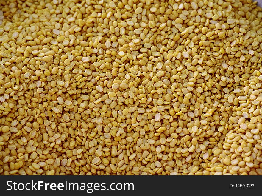 Dried yellow lentils at the market