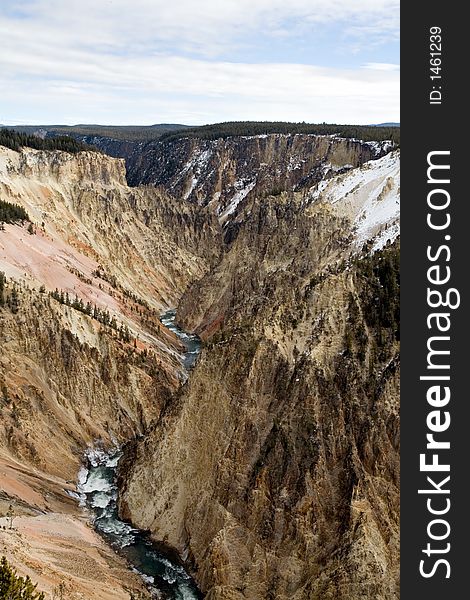 Grand canyon of the yellowstone, yellowstone river