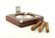 Cigar Ashtray With Cigars And Cutter Stock Photos