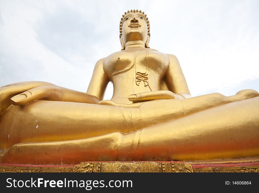 The majestic buddha in thai temple