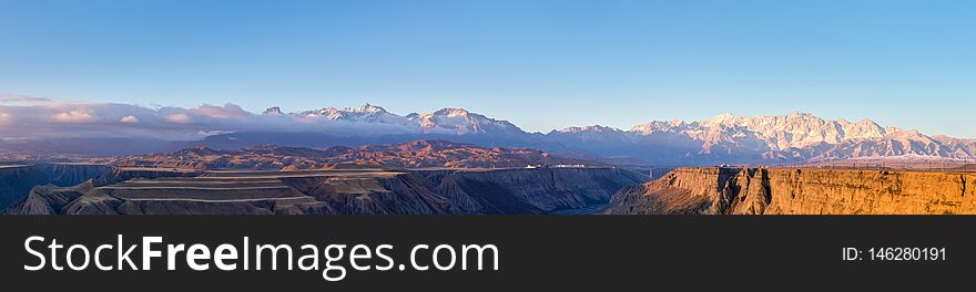 Xinjiang kuitun grand canyon panorama