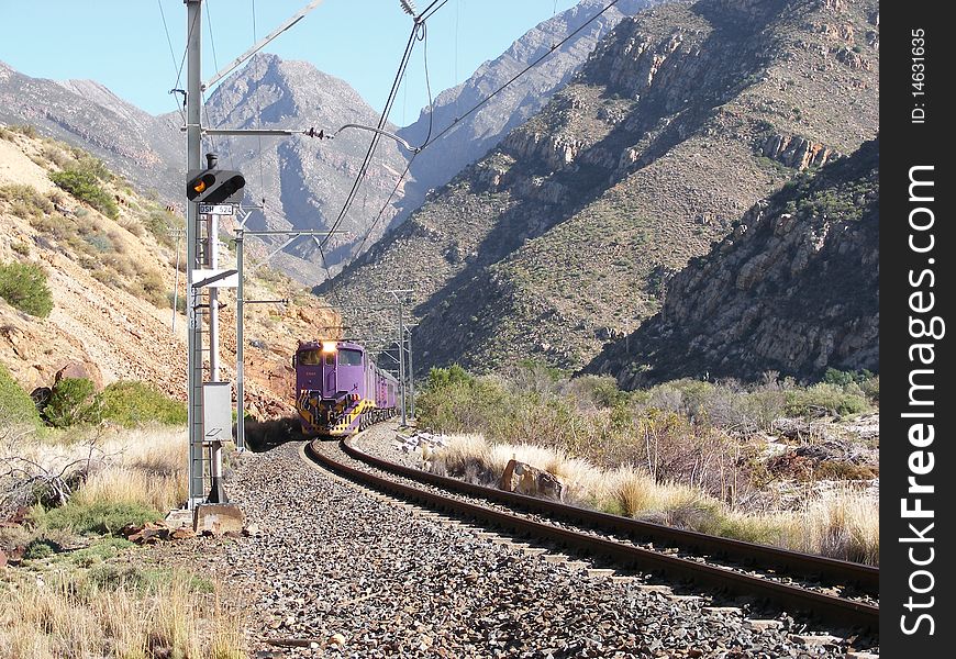 Shosholoza Meyl's Premier Classe luxury passenger train on route from Cape Town to Johannesburg. The photo shows the train nearing Sand Hills outside Worcester. Shosholoza Meyl's Premier Classe luxury passenger train on route from Cape Town to Johannesburg. The photo shows the train nearing Sand Hills outside Worcester.