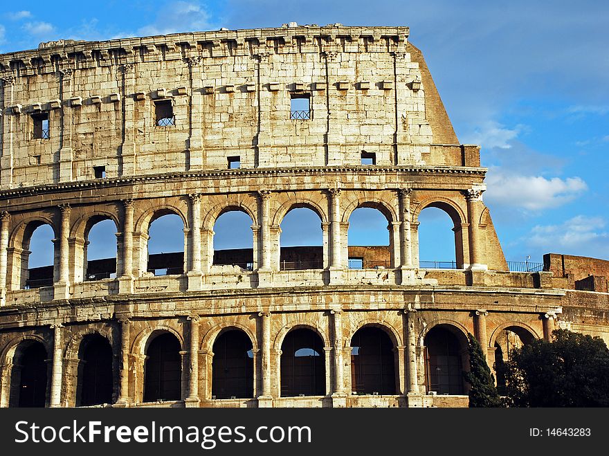 Monument of architecture of Italy, the Collosseo on a decline