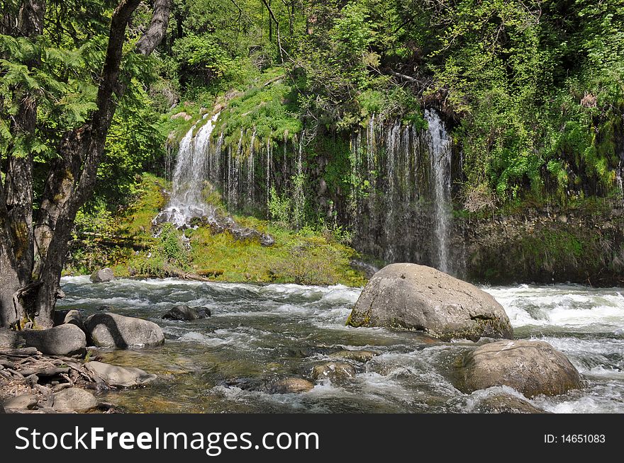 Mossbrae Falls, Dunsmuir Ca