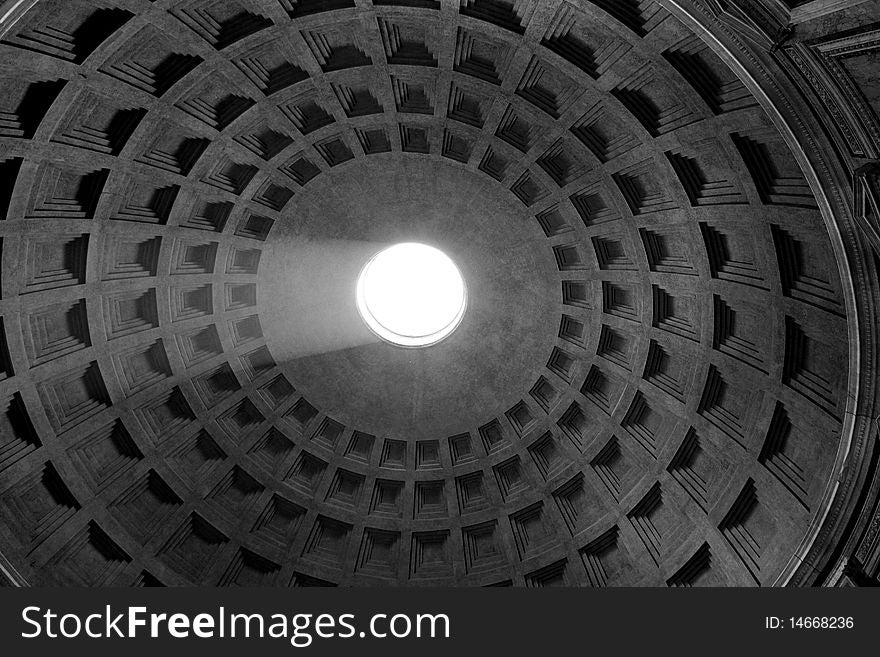 Pantheon roof. Made entirely in one cast. No joins used. more that 2000 years old. Pantheon roof. Made entirely in one cast. No joins used. more that 2000 years old