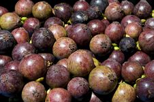 Mangosteen Fruits Royalty Free Stock Images Mangosteen Fruits Royalty Free Stock Images