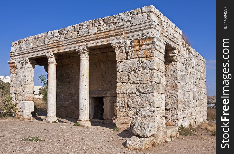 The Mazor Mausoleum is one of the most impressive and best preserved Roman buildings in Israel, located in El'ad.