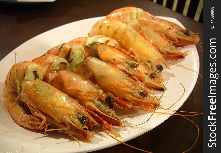 Baked prawn with garlics and peppers