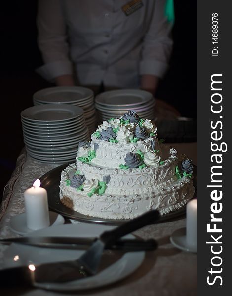 Wedding Cake Served